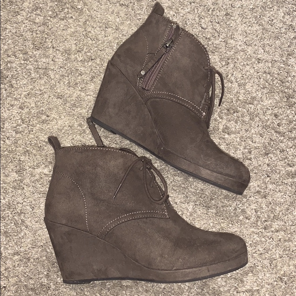 DV Dolce Vita wedge booties